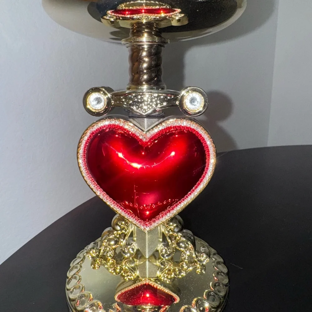 Bath & Body Works charming candle